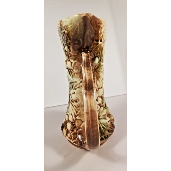 Dreamy Vintage McCoy Grapevine Pitcher Vase – Earthy Green & Brown Glaze, 9½ - Picture 4 of 8
